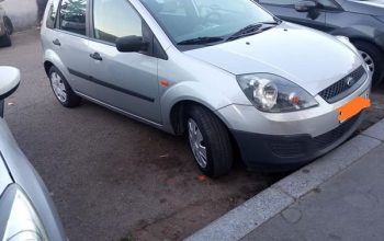 Ford fiesta 2008 essence