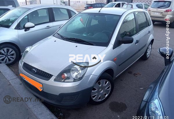 Ford fiesta 2008 essence