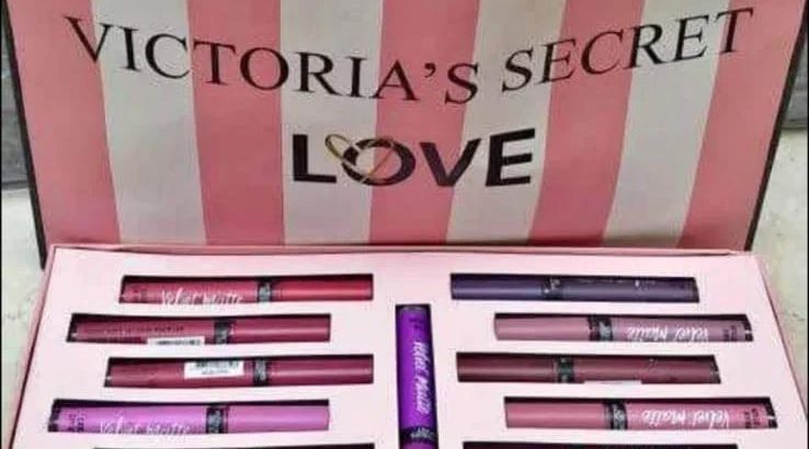 Victoria Secret💃 
كتقدم ليكم عرض خيالي  🤑🤑🤑 
15 للون كلها الوان على الموضة تدوم 24 ساعة