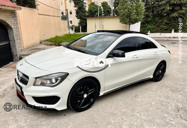 MERCEDES-BENZ CLA220D PACK AMG