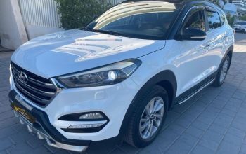 Hyundai Tucson,