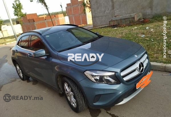 Mercedes Benz GLA 200