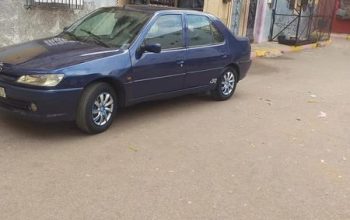 Peugeot 306 modèle 2000